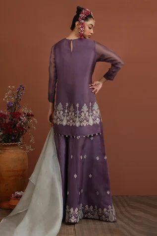 Shop for Neha Poddar Purple Applique Work Short Kurta Sharara Set for Women Online at Aza Fashions Transitional Embroidered Organza Sharara, Transitional Season Embroidered Organza Sharara, Organza Palazzo Set With Traditional Drape, Fitted Organza Palazzo Set With Resham Embroidery, Designer Organza Sharara For Transitional Seasons, Eid Organza Sharara, Traditional Fitted Organza Palazzo Set, Embroidered Organza Sharara With Straight Kurta, Organza Sharara With Straight Kurta For Eid