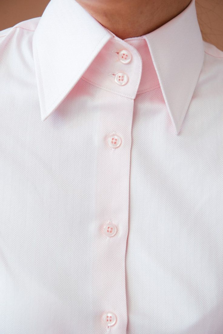 Pink Elegant Formal Tops, Elegant Pink Formal Tops, Elegant Formal Pink Tops, Pink Long Sleeve Dress Shirt With Button Closure, Elegant Short Sleeve Dress Shirt With Button Closure, Feminine Fitted Button-up Shirt, Feminine Formal Shirt With Button Cuffs, Slim Fit Blouse With Spread Collar And Buttons, Elegant Pink Long Sleeve Shirt