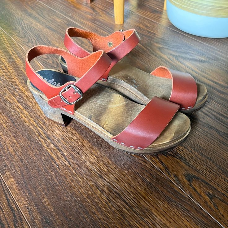 Sandgrens Swedish Wooden Clogs Style- Vienna Open Toe Clog Sandals Color- Cognac Eu 38 - 7.5 But Fit More Like 7 Casual Ankle Strap Clogs Medium Width, Casual Low Heel Mules With Buckle, Casual Low Heel Mules With Buckle Closure, Beach Clogs With Buckle Closure And Round Toe, Beach Clogs With Heel Strap And Open Heel, Beach Clogs With Heel Strap, Casual Mules With Ankle Strap Medium Width, Casual Slingback Clogs With Wooden Heel, Closed Toe Beach Clogs With Buckle Closure