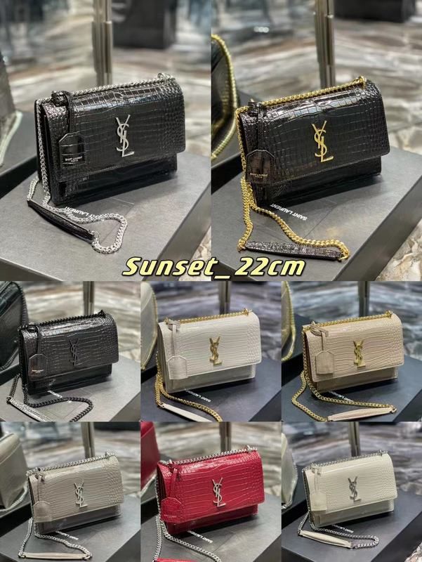 Charm - SLY Bags 498 Luxurious Bags, Model Design, Yves Saint Laurent Bags, Saint Laurent Bag, Evening Clutch Bag, Bag Tags, Wallet Case, Backpacking, Paris France