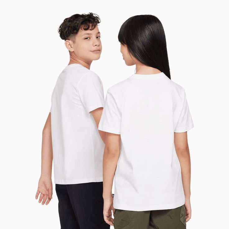 Nike SBBig Kids' T-ShirtMake room for fun. This midweight cotton tee has a little extra space in the body and sleeves, making it ideal for casual everyday wear.Top Details 100% cotton Machine wash 100% COTTON Nike Tech FleeceBig Kids' (Boys') ShortsSay hello to Tech Fleece. Our premium, lightweight fleece–smooth both inside and out–gives you plenty of warmth without adding bulk. Always a good idea—whether you're playing for fun or practicing for your next big game—these shorts go the extra mile Casual Cotton T-shirt For Sports, Sporty Relaxed Fit Cotton Jersey T-shirt, White Moisture-wicking Short Sleeve T-shirt, Casual Moisture-wicking Short Sleeve Tops, White Short Sleeve Sportswear T-shirt, Basic Moisture-wicking Short Sleeve T-shirt, Basic Moisture-wicking T-shirt For Everyday, Cotton Crew Neck T-shirt For Sports, Athleisure Short Sleeve T-shirt For Everyday