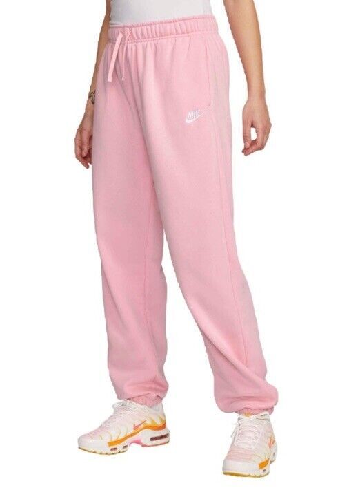 NWT Nike Pink Women’s Pants Standard Fit Mid Rise Size: 4X Fabric: 80% Cotton 20% Polyester Pink Nike Sweatpants, Sweatpants Nike, 2024 Wishlist, Nike Sweatpants, 2024 Christmas, Pink Nike, Pink Nikes, Nike Pink, Active Wear Pants