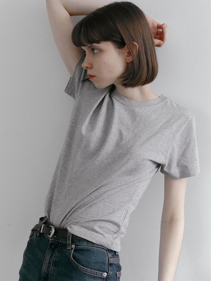 Composition : Cotton100%Color : Melange grayCountry of Origin : Republic of Korea Classic Gray Short Sleeve T-shirt, Plain Gray Summer Shirt, Gray Plain Shirt For Summer, Plain Gray Shirt For Summer, Classic Gray Relaxed Fit Shirt, Basic Gray Cotton Shirt, Simple Gray Summer Top, Basic Gray T-shirt For Everyday, Gray Short Sleeve Tops For Everyday