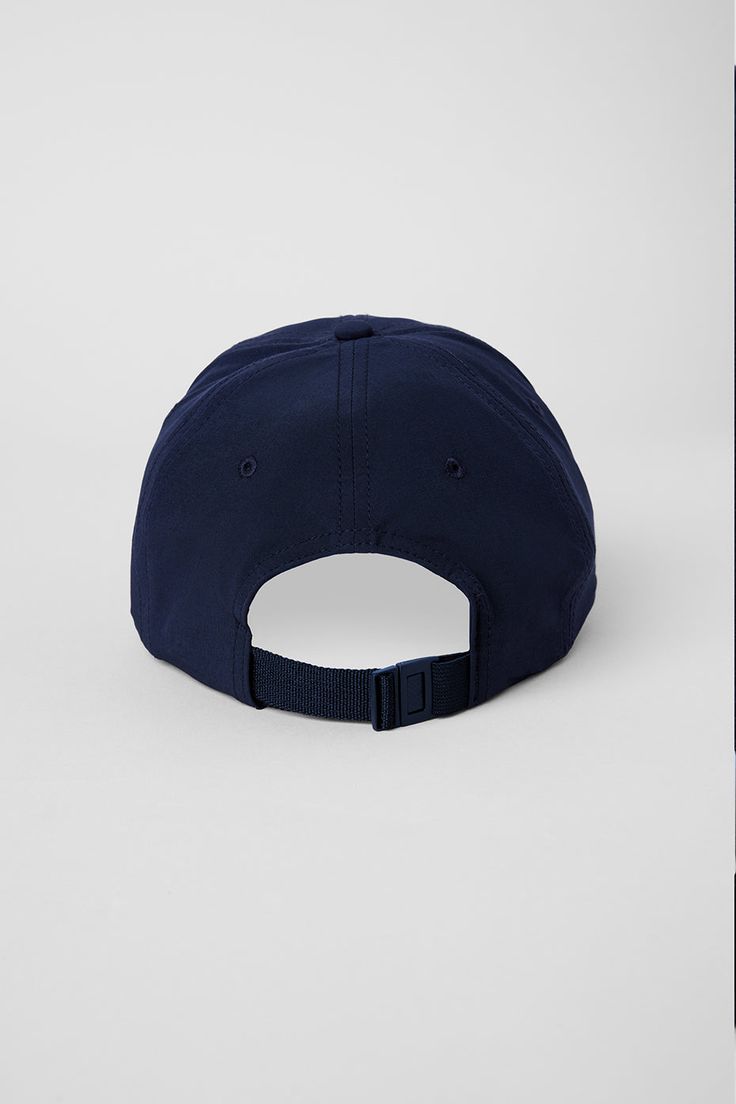 Top off your look with the Performance Off-Duty Cap -- Alo's limited-edition, fresh take on the classic dad cap. This street style must-have features our signature logo and the adjustable back elastic webbing and buckle makes this piece fit for everybody. Classic Six-panel Dad Hat For Sports, Classic Six-panel Sports Hat, Classic Sports Dad Hat, Casual Golf Baseball Cap With Curved Bill, Casual Golf Baseball Cap With Curved Brim, Classic Baseball Cap With Curved Brim For Sports Events, Casual Curved Bill Baseball Cap For Golf, Navy Six-panel Fitted Hat For Sports, Classic Baseball Cap With Curved Visor For Sports Events