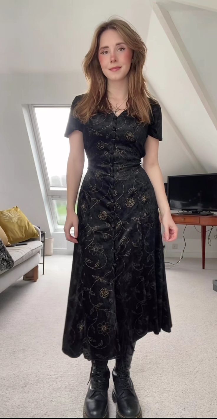 Whimsigoth Maxi Dress, Whimsical Aesthetic Fashion, Goth Art Teacher Outfits, Whimsigoth Dress Formal, Dressy Alternative Outfits, Florence Welch Outfits, Whimsy Goth Clothes, Whimsigoth Dresses, Casual Romantic Goth