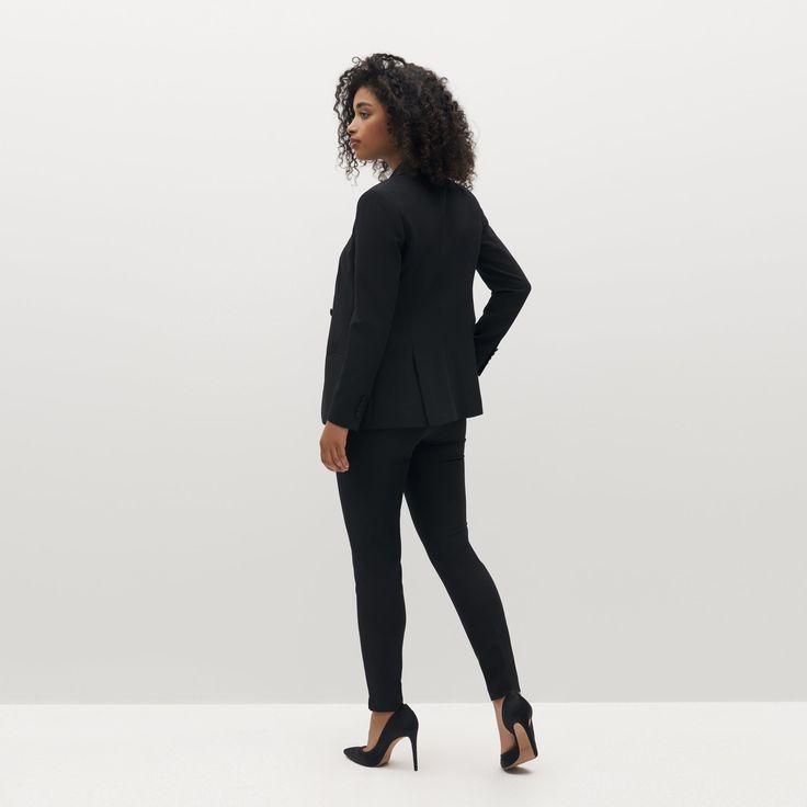 Introducing your new favorite pant, our women's black tuxedo pants! Whether you are walking down the aisle or down a red carpet, you will forget what that you're in black-tie attire and carry yourself with confidence all night long. Pair our women's black tuxedo pants with sneakers or a stiletto heel and hit the town. Black Tuxedo Jacket, Dress Alternative, Black Tie Attire, Classic Tailoring, Tuxedo Women, Outfits Wedding, Dog Suit, Blazer Women, Tuxedo Pants