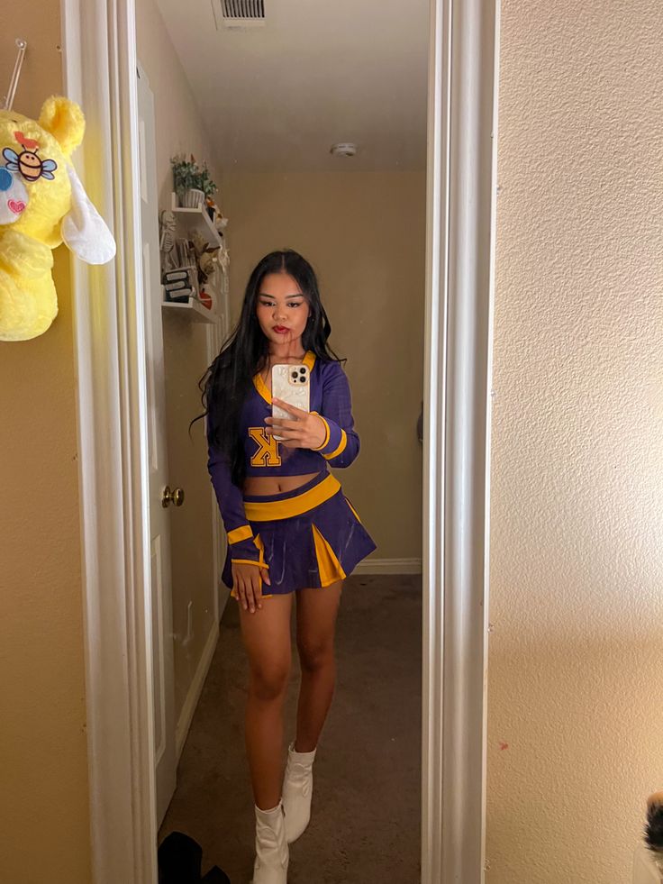 Cho Chang Costume, Baddie Halloween Aesthetic, Hot Cheerleader Costume, Jennifer Check Cheerleader Costume, Duo Halloween Costumes Female, Jennifer’s Body Cheerleader Costume, Uk Halloween Costumes, Hawolleen Costumes, Sultry Halloween Costumes