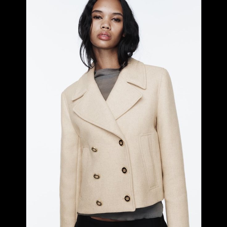 Cropped Coat Made With Wool. Lapel Collar And Long Sleeves. Front Welt Pockets. Front Double Breasted Buttoned Closure. Sand| 2053/102 New With Tags Size Xs Olive Coat, Wool Short Coat, Zara Suits, Herringbone Coat, Cropped Coat, Zara Coat, Fall 23, Wool Blend Jacket, Houndstooth Blazer