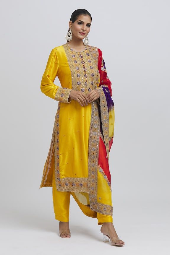 Yellow straight silk kurta with floral embroidery. Comes with pant and color block embroidered dupatta. - Aza Fashions Silk Kurta Set, Anamika Khanna, Kurta Set For Women, Silk Kurta, Yellow Silk, Embroidered Dupatta, Fashion App, Kurta Set, Embroidered Silk