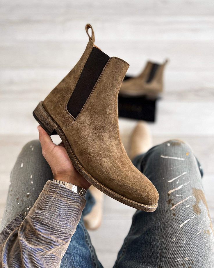 Green Suit Men, Brown Suede Chelsea Boots, Chelsea Boots Men Outfit, Boots Men Outfit, Missy Elliot, Boots Outfit Men, Mens Dress Boots, Black Men Fashion Swag, Botas Chelsea