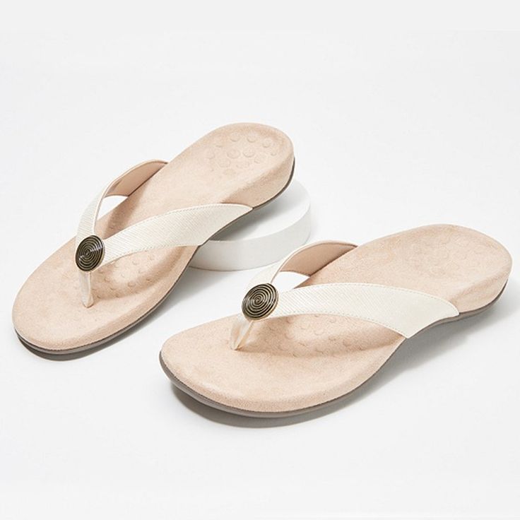 SPU:LE0SA4S7DB8Heel Height Type:Flat HeelLining Material:PU LeatherUpper Material:PU LeatherSole Material:RubberDecoration:MetalShoes type:Flip FlopToe Type:Open Toe,Round Toe,Flip-flopsClosure:Slip OnFeature:Wearable,Non-SlipPattern:Geometric,PlainGender:WomenStyle:Casual,SimpleTheme:Summer,Spring,FallTag:Plus Size,Best Sell,Hot ListColor:Sky Blue,Leopard,Black,Brown,White,Green,Blue,Pink,RedSize:35,36,37,38,39,40,41,42,43Size Chart EUR US UK Length cm inch 35 4.5 2.5 22.5 8.9 36 5 3 23 9.1 ... Beige Toe Post Sandals For Beach Season, Beige T-strap Sandals For The Beach, Beige Round Toe T-strap Sandals For Beach, Beige T-strap Sandals With Round Toe For Beach, Beige Toe Post T-strap Sandals For Vacation, Beige Closed Toe T-strap Sandals For Beach, Beige Toe Post Wedge Sandals For Beach, Beige T-strap Sandals For Vacation, Beige T-strap Sandals With Round Toe For Vacation