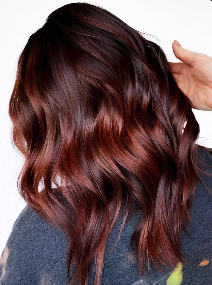 Dark Red Hair With Brown, Deep Auburn Hair, Light Auburn Hair Color, Reddish Brown Hair Color, Red Brown Hair Color, Auburn Red Hair, Light Auburn Hair, Unnatural Hair Color, Root Smudge