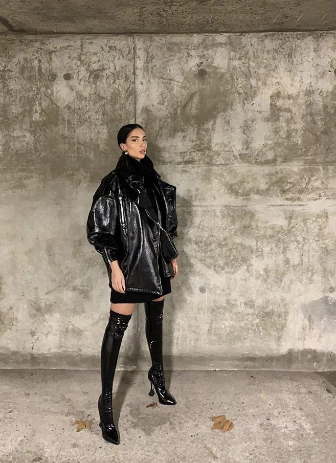 All Black Streetwear, Ivona Zupet, Patent Boots, Black Streetwear, Cyberpunk 2077, Grunge Style, Beautiful Woman, All Black, Cyberpunk