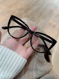 Cat Eye Black Glasses, Cat Eyeglasses For Women, Womens Reading Glasses, Cool Glasses Frames For Women, Cat Eye Frames For Women, Classy Glasses Frames For Women, Cool Eye Glasses, Designer Glasses Frames Women, Study Glasses