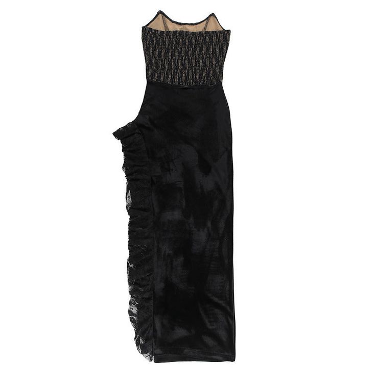 Features: Dress to impress with this elegant lace strapless maxi dress for women. Featuring a sleek black design, sleeveless and backless style, this bodycon dress is perfect for any club or party occasion. Make a statement and feel confident in this sexy and fashionable long dress. Velvet Patchwork, Dress With Stockings, Sleeveless Skirt, Hip Skirt, Maxi Dress Sale, Lace Strapless, Strapless Maxi, Velvet Lace, Strapless Maxi Dress