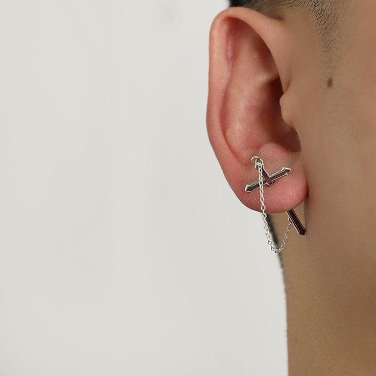 fb-feed Best Earrings For Men, Best Earrings, Grey Contacts, Stud Earrings For Men, Earrings For Men, Earrings Ear, Contact Lenses Colored, Estilo Punk, Cross Earrings