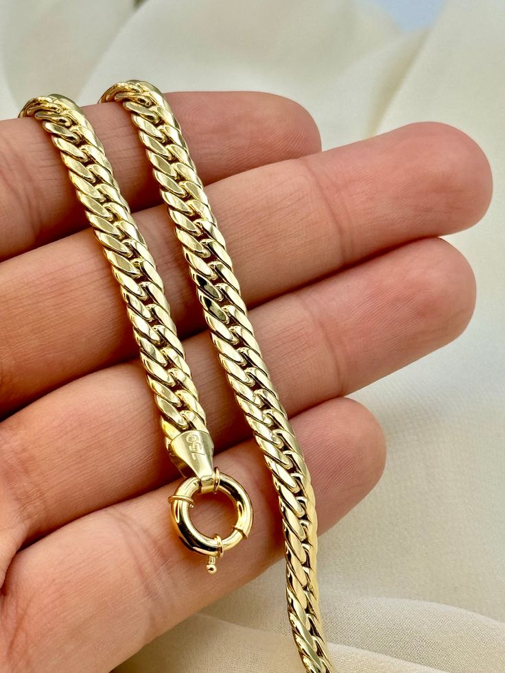 18k Gold Curb Link chain ,13.18 gr , 18 inches,5.5 mm Priced to sell! Compare our prices to other similar sellers! Arrives in a GIFT BOX and includes FREE SHIPPING within the USA and Canada. International shipping is available at the most economical rates on ETSY. I HAVE BEEN IN THE JEWELRY BUSINESS ALL MY LIFE. I am a second -generation family member making gold and jewelry. Please feel free to ask me any questions - Always happy to help! please visit my shop for different necklaces at https:// Anniversary Fine Jewelry Link Chain Necklace, Gold-plated Chain Necklace Stamped 14k, Gold Plated Chain Necklace Stamped 14k For Gift, Gold Plated 14k Stamped Chain Necklace Gift, Gold Plated Link Necklace For Anniversary, Anniversary Necklace With Figaro Chain Link, Yellow Gold Chain Link Necklace For Anniversary, Gold Herringbone Necklace With Lobster Clasp For Formal Occasions, Classic Herringbone Necklace With Lobster Clasp As Gift