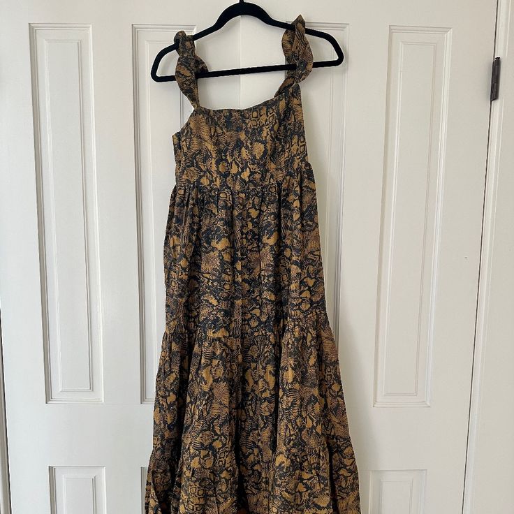 Beautiful Summer Dress From Columbia Maxi Never Worn Tags Beautiful Summer Dresses, Snake Print Dress, Beautiful Summer, Snake Print, Dress Collection, Summer Dress, Dream Closet, Basement, Print Dress