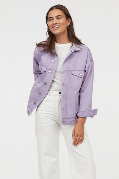 12 Pastel Denim Jackets We Love Pastel And Denim Outfit, Pastel Womens Outfit, Pastel Jacket Outfit, Lilac Denim Jacket, Women Pastel Outfit, Lilac Denim Jacket Outfit, Purple Jean Jacket Outfit, Pastel Outfit Women, Purple Denim Jacket Outfit