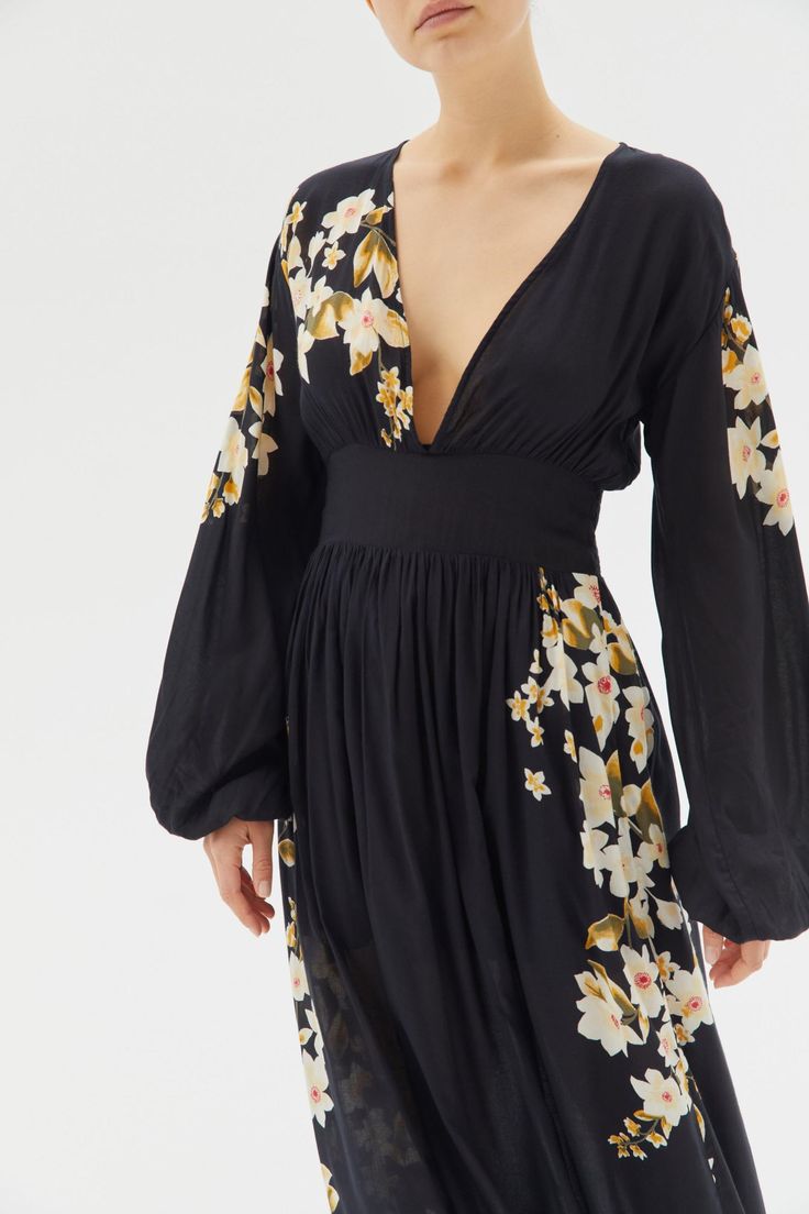 Billabong Night Bloom Maxi Dress | Urban Outfitters Australia Long Maxi Skirt, Bdg Jeans, Long Maxi Skirts, Urban Dresses, Long Maxi, Billabong, Puff Sleeves, Jeans Shop, Medium Length