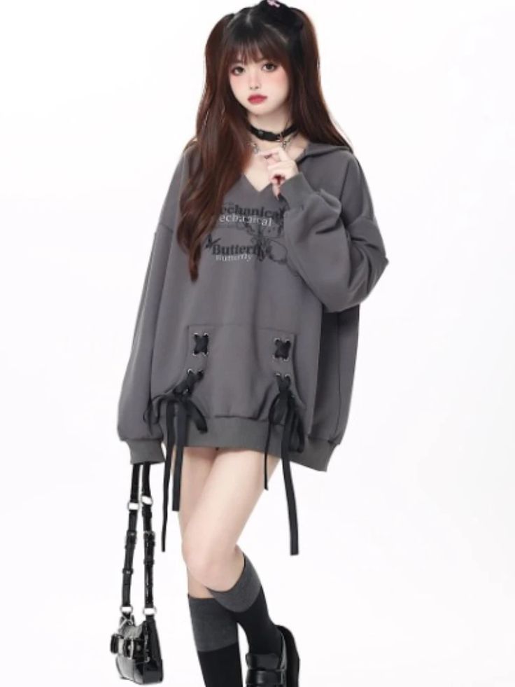 Liner Type : None-Liner Decoration : Bandage Clothing Patterns : LOOSE Fabric content : 31% (inclusive) - 50% (inclusive) Material Composition : synthetic fiber Season : All season Thickness : Standard Place Of Origin : China (mainland) Weight : 470g Model Number : 87b860 Hooded : Yes Collar : Hooded Sleeve Style : regular Type : Pullovers Pattern Type : letter Clothing Length : regular Sleeve Length(cm) : Full Fabric Type : Broadcloth Style : Casual Material : COTTON,POLYESTER,Acrylic Gender : WOMEN Item Type : other Brand Name : DUTRIEUX Elasticity : Slight Strech Fit Type : Regulai Fit sudaderas para mujer : jersey mujer invierno oversized hoodie blackpink : ropa coreana mujer juvenil moletom feminino : polerones mujer anime hoodie : streetwear women bluza damska : vintage sweatshirt ha Oversized Hoodie Women Outfit, Harajuku Style Oversized Hoodie For Fall, Oversized Harajuku Hoodie For Fall, Oversized Y2k Hoodie For Fall, Oversized Y2k Style Hoodie For Fall, Y2k Fall Sweatshirt, Y2k Hooded Sweatshirt For Fall, Y2k Style Sweatshirt With Drawstring Hood And Long Sleeves, Y2k Long Sleeve Sweatshirt With Drawstring Hood