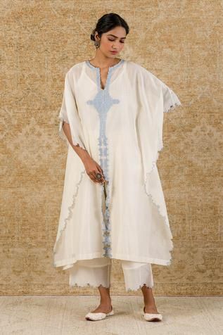 Shop for Devnaagri White Chanderi Kaftan And Palazzo Set for Women Online at Aza Fashions Kaftan Set, White Kaftan, Cotton Anarkali, Green Embroidery, White Kurta, Palazzo Set, Embroidery Detailing, Blue Embroidery, Embroidery Suits