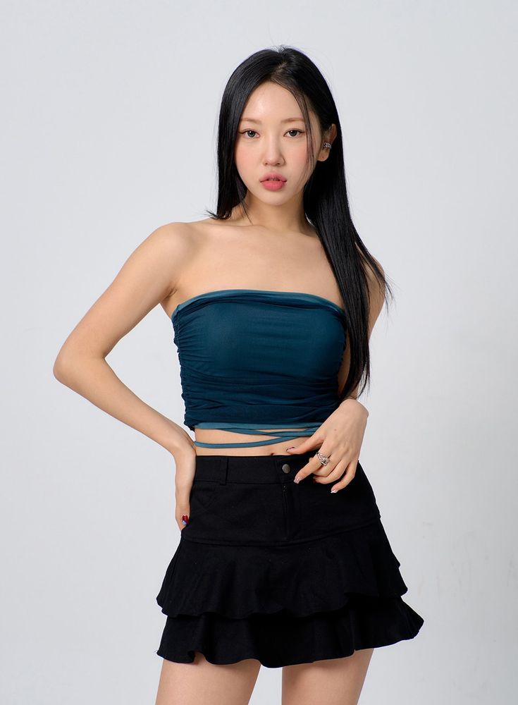 Product Detail Discover the latest in Korean fashion inspired by KPOP stars like BLACKPINK and TWICE! Our Cross Tie Tube Top BJ331 is perfect for any festival or special occasion. With a sexy street style, X strap details, and solid print, it's sure to turn heads. Made from a slim-fitting polyester and spandex blend, this top is the ultimate must-have for any fashion-forward woman. Style : Street, Sexy Occasion : Festival Detail : X strap Print : Solid Material : Polyester, Spandex, Mesh Sleeve Trendy Stretch Tube Top For Spring, Edgy Bandeau Crop Top For Summer, Black Tube Top For Summer Clubbing, Black Tube Top For Club And Summer, Black Tube Top For Club, Summer Season, Fitted Y2k Style Tube Top, Y2k Bandeau Crop Top For Spring, Trendy Fitted Strapless Crop Top, Trendy Strapless Tube Top For Club