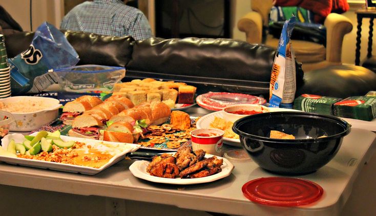 a table full of food and drinks on it