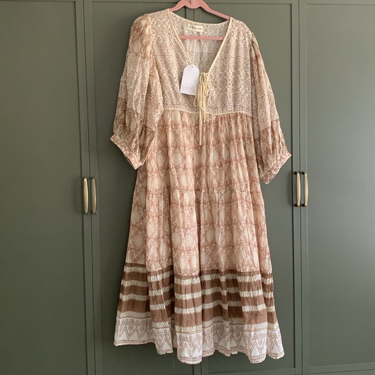 Nwt Daughters Of India Jasmine Midi Dress.Size Xl Color Shell Bohemian Midi Dress For Daywear, Bohemian Beige Long Sleeve Midi Dress, Midi Length Boho Dress For Daywear, Bohemian Long Sleeve Cream Midi Dress, Flowy Cream Tunic Dress, Spring Beige Boho Tunic Dress, Beige Tunic Midi Dress For Daywear, Spring Beige Tunic Dress, Beige Tunic Dress For Spring