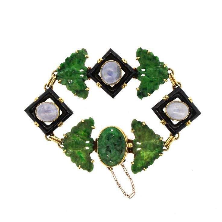 Midcentury Jade Onyx Sapphire 18 Karat Gold Link Bracelet | From a unique collection of vintage Modern Bracelets at https://www.1stdibs.com/jewelry/bracelets/modern-bracelets/. Mid-century Cabochon Jewelry For Formal Occasions, Art Deco Jade Jewelry For Formal Occasions, Formal Art Deco Jade Jewelry, Mid-century Green Collectible Jewelry, Mid-century Green Formal Jewelry, Jade Butterfly, Light Blue Sapphire, Modern Bracelets, Gold Link Bracelet