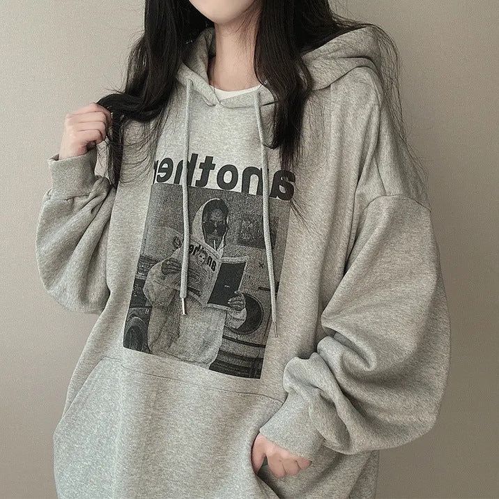 Vintage Print Oversized Hoodie Fall Fashion Vintage, Crop Top Jacket, 90s Fashion Grunge, Random Picture, Skirt And Sneakers, Cozy Style, Black Halter Dress, Woman's Fashion, Korean Street