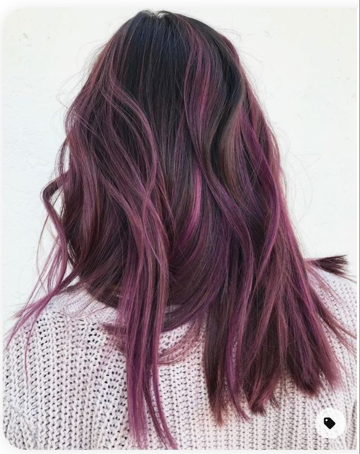 Brunette Tumblr, Short Hair Brunette, Rose Gold Hair Blonde, Lilac Hair Color, Short Brunette Hair, Purple Balayage, Ideas Short Hair, Pink Ombre Hair, Hair Color Underneath