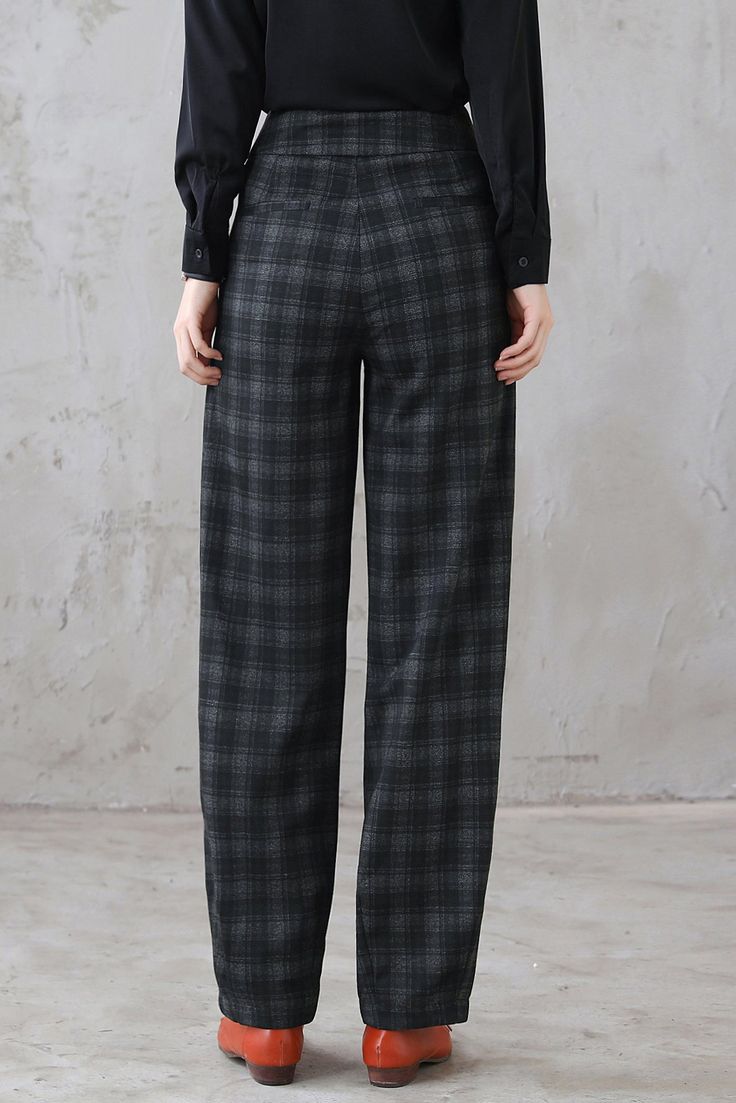 Black Tartan Pants Outfit, Black Wool Pants For Fall, Casual Wool Ankle-length Pants, Relaxed Fit Wool Pants For Fall, Plaid Straight Pants For Fall, Relaxed Fit Plaid Trousers, Winter Plaid Wide Leg Bottoms, Plaid Straight Leg Pants For Fall, Plaid Relaxed Fit Trousers