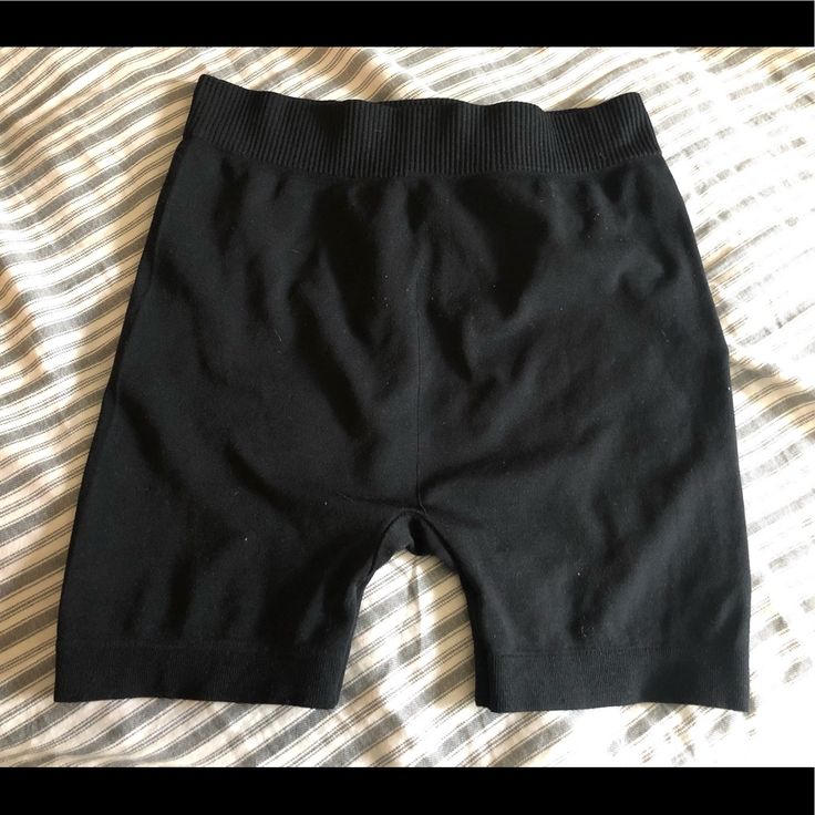 Brand New Without Tag Nwot Women’s High Waist Active Shorts Athletic Shorts Underwear Classic Black It’s Size Small When I Purchase (I Don’t See Size Tag On It) Measures Waist Lay Flat Is 25” Never Worn. Excellent Condition. Perfect For Working Out At Home. #0 High Waist Elastic Black Shorts, Black High Waist Elastic Shorts, Black Biker Shorts For Loungewear, Black Stretch Shorts For Loungewear, Black Elastic Seamless Bottoms, Black High Waist Athletic Shorts With Elastic Waistband, Black Fitted Athletic Shorts For Loungewear, Black Stretch Seamless Shorts, Black Elastic Shorts With Short Legs