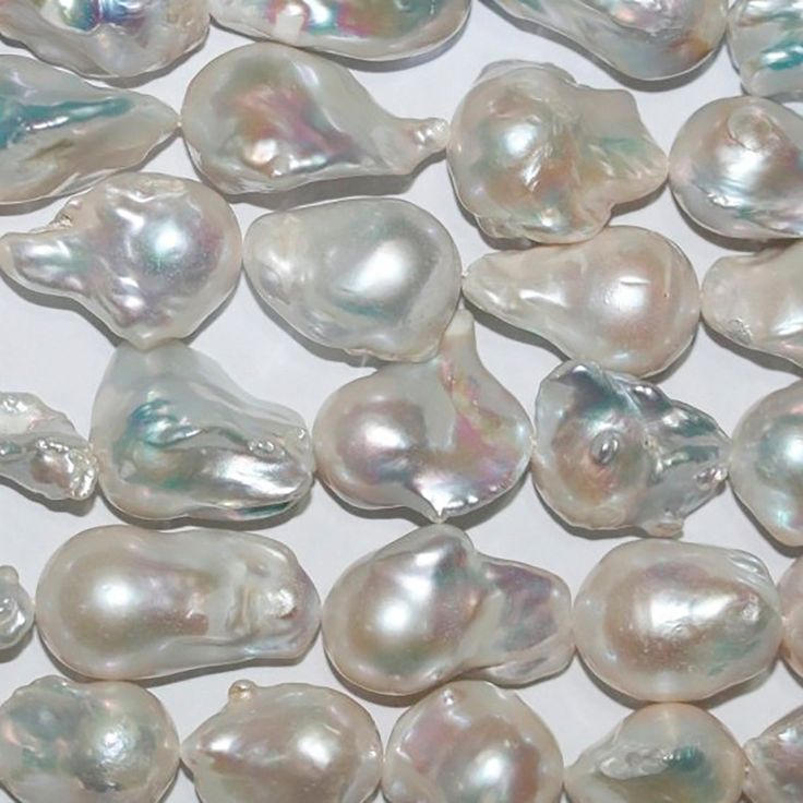 "16\" St Freshwater Baroque Pearl 25x20mm.Approx.-Strand 40cm" Pearl Astethic, Pearl Color Aesthetic, Pearls Aesthetic, Pearl Texture, Pearl Aesthetic, Pearl Baroque, Pearl Art, Mermaid Aesthetic, Pearl Strand