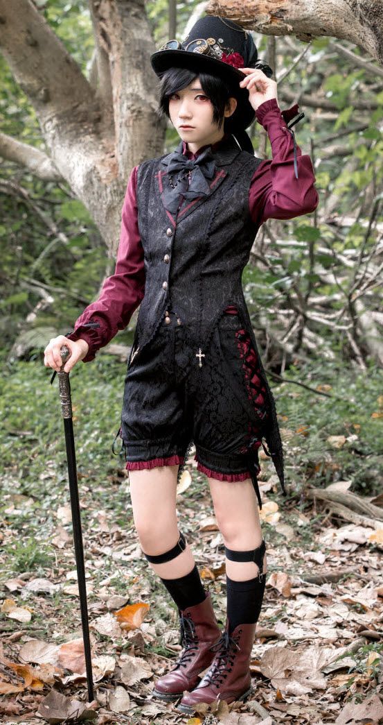 Luna Planetarium -Dimples of Evil- Gothic Ouji Lolita Vest and Shorts Set Kodona Fashion, Moda Steampunk, Ouji Fashion, Gothic Outfits, Grunge Style, Kawaii Clothes, Harajuku Fashion, Lolita Dress, Gothic Lolita