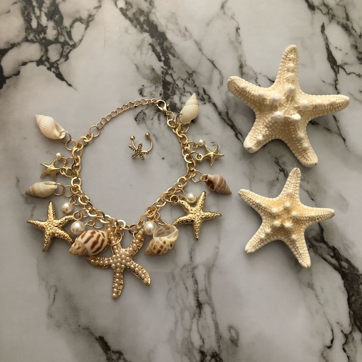 Brand New Ocean Accessories Including - 2 Starfish Hair Clips - 1 Starfish Ear Cuff - 1 Starfish Bracelet Mermaid Core Aesthetic Jewelry, Coastal Jewellery, Ocean Accessories, Ocean Things, Sea Accessories, Starfish Hair Clip, Mermaid Accessories, Mermaid Top, Starfish Jewelry