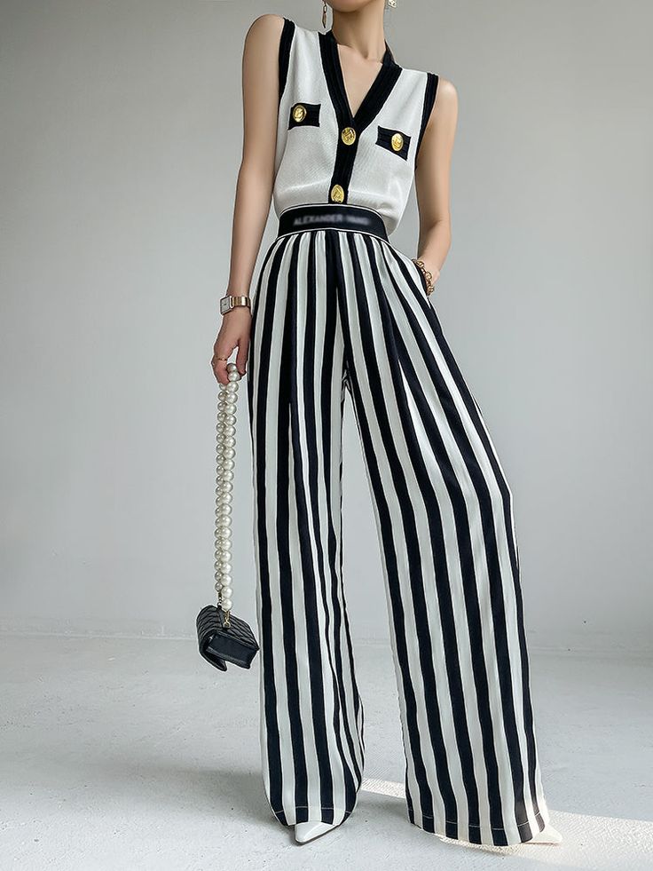 Pinstripe Pants Women, 2025 Style, Yellow Suit, Black And White Pants, High Waist Trousers, White Clothing, High Waist Wide Leg Pants, Striped Wide Leg Pants, Personal Aesthetic