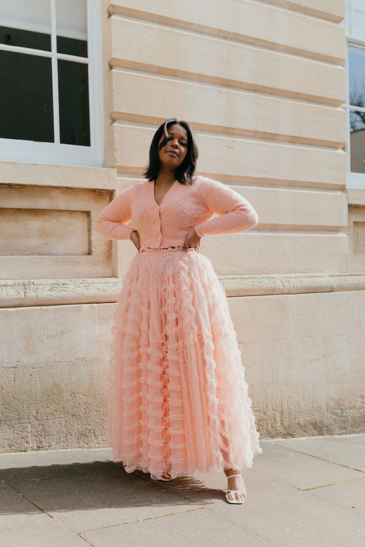 Rediscover the joy of getting dressed again with these 11 brands - The Style Idealist Fancy Maxi Dress, Outfit Modest, Effortlessly Chic Outfits, Church Outfits, Modest Fashion Outfits, Looks Style, Elegant Outfit, Tulle Dress, Modest Outfits