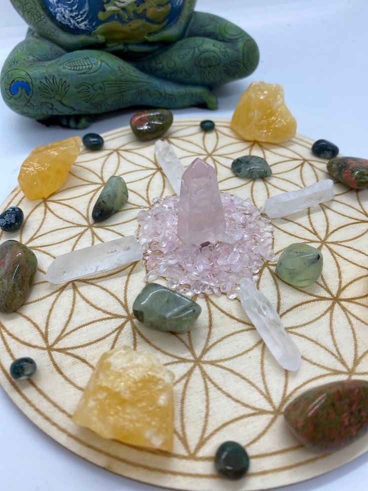 "Many people like to use crystals for healing and wellness of both the physical and spiritual kind. Whether you're working with crystals for a specific purpose, such as health or love, or for a general well-being ritual, you may find that placing your crystals in a grid-style layout can amplify their metaphysical power. This amazing grid layout includes 21 crystals and a 1/4 of crystal chips that will emanate amazing healing energy to support a healthy and happy pregnancy and baby. As with all o Crystals For Healing, Fertility Crystals, Happy Pregnancy, Crystal Chips, Labor Delivery, Pregnancy Safe Products, Grid Style, Grid Layouts, Healthy And Happy