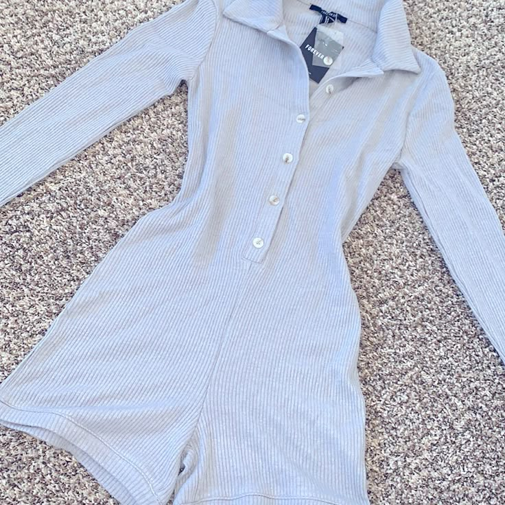 Long Sleeve Romper Knit Material Never Worn Womens Romper, Romper Long Sleeve, Cute Dress Outfits, Jumpsuits And Romper, Forever 21 Pants, Long Sleeve Jumpsuit, Sleeved Romper, Long Sleeve Romper, Outfit Set