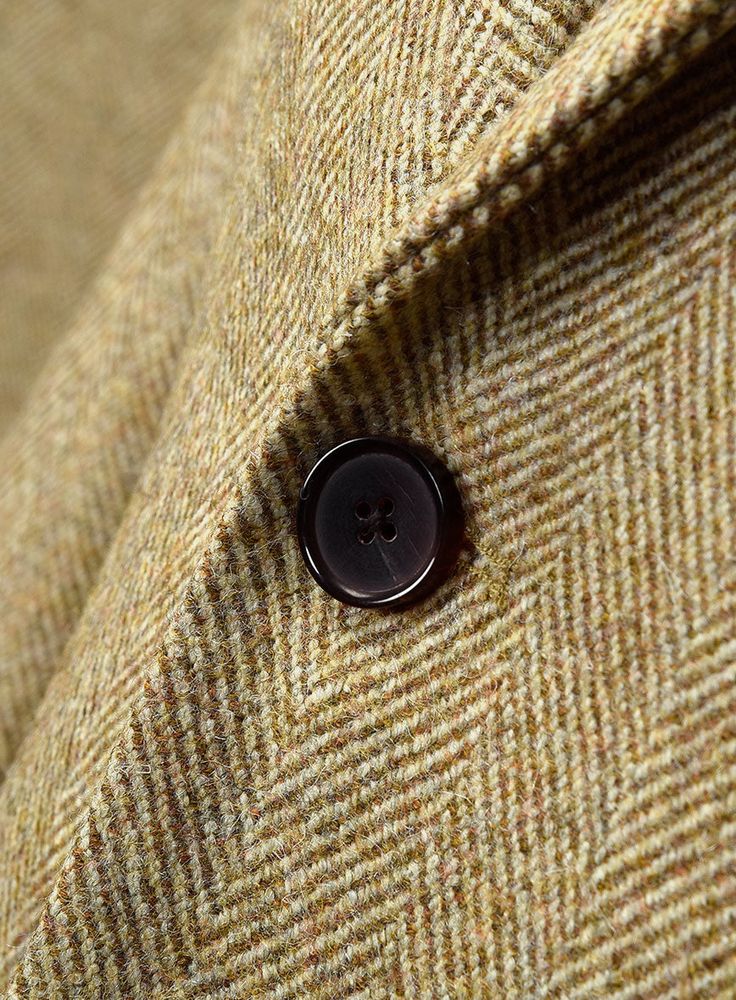 Aim for a lavish take on a casual style with our Highlander Heavy Beige Herringbone Tweed Jacket. Most significantly, crafted from a pure wool material expresses a thick, decently rugged and gorgeously soft texture with a distinctive herringbone weave over a brown hue. Additionally, the cloth exudes an enormously cozy vibe, which makes this jacket an excellent investment for the winter. Primarily, the precise tailoring jacket frames the contour and ensures you look sharp for a charming profile w Luxury Tweed Jacket With Notch Lapel For Fall, Luxury Single Breasted Tweed Jacket For Fall, Luxury Tweed Jacket With Lapel Collar For Fall, Luxury Single-breasted Tweed Jacket For Fall, Timeless Long Sleeve Tweed Jacket, Classic Wool Tweed Jacket With Herringbone Pattern, Winter Tailored Tweed Jacket With Concealed Placket, Classic Tweed Jacket With Lapel Collar, Tailored Tweed Jacket With Concealed Placket For Winter