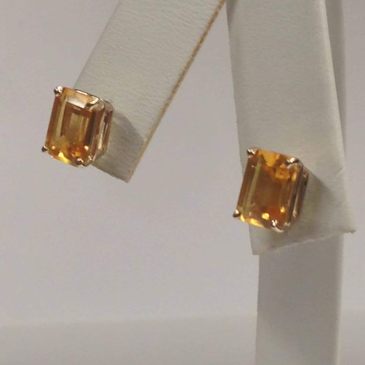 SOLID 14KT YELLOW GOLD STUD EARRINGS NATURAL CITRINE IS  8x6 mm EMERALD CUT EACH NATURAL CITRINE IS   3.00 TCW WITH GIFT BOX Classic Citrine Gemstone Jewelry, 14k Gold Orange Jewelry With Prong Setting, Yellow 14k Gold Fine Jewelry Earrings, Classic White Gold Citrine Jewelry, Classic Orange Gemstone Jewelry, Classic 14k Gold Orange Jewelry, Classic Orange Jewelry With Prong Setting, Classic Hallmarked Citrine Jewelry, Classic Orange 14k Gold Jewelry