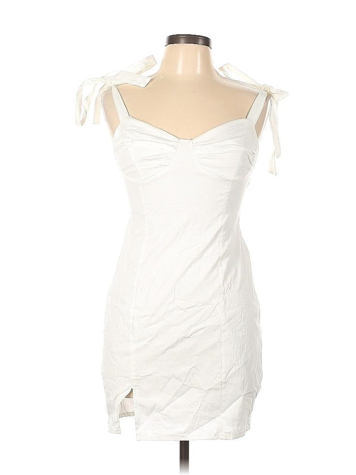 Unbranded Cocktail Dress Size: Large White Dresses - used. 95% POLYESTER, 5% ELASTANE, Mini, Sweetheart, Short, Sleeveless | Cocktail Dress: White Dresses - Size Large Cocktail Dress White, White Cocktail, Thrifted Outfits, White Cocktail Dress, White Dresses, Dress Mini, Handbags For Women, Large Size Dresses, Large White