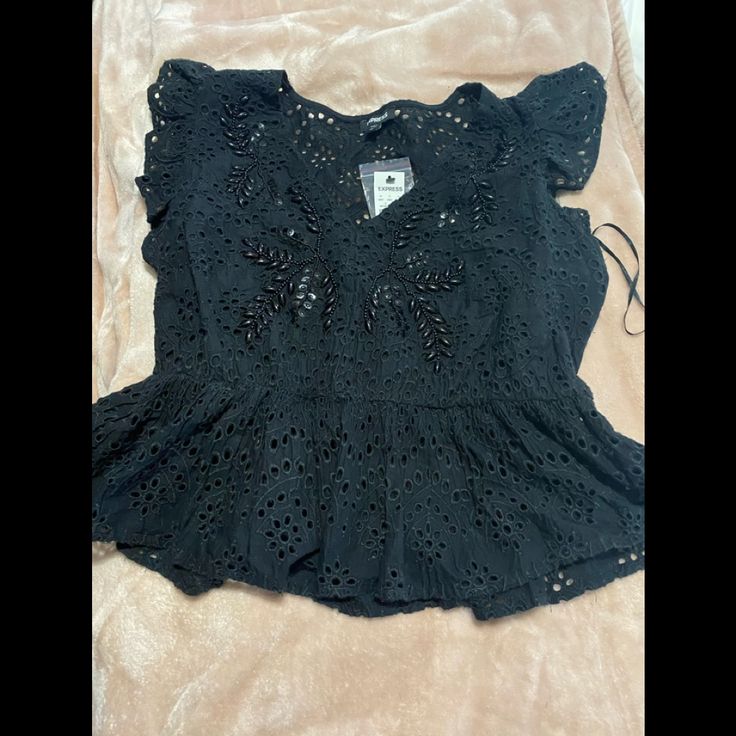 Never Worn Beautiful Express Top. Black V-neck Tops With Floral Embroidery, Black Embroidered Top For Spring, Black Embroidered V-neck Top For Summer, Casual Black Embroidered V-neck Top, Chic Black Tops With Floral Embroidery, Black V-neck Embroidered Top For Summer, Casual Black Embroidered Top With Short Sleeves, Casual Black Embroidered Top For Spring, Black Embroidered Short Sleeve Top