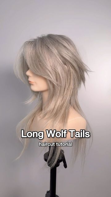 Hairstyles For Long Hair Wolfcut, Long Tail Wolf Cut, Long Hair Disconnected Layers, Layered Hair On Long Hair, Haircut Ideas Long Hair Layers, Long Fox Haircut, Wolf Cute Hair Long, Wolf Tails Hair, Long Layer Wolf Cut