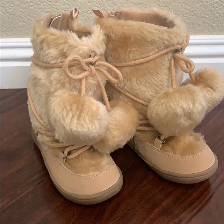 Brown Faux Fur Boots Faux Fur Boots Outfit, Mcbling Outfits, Fur Boots Outfit, Toddler Girl Boots, Boots With Fur, Girl Boots, Gap Shoes, Faux Fur Boots, Drawing Stuff