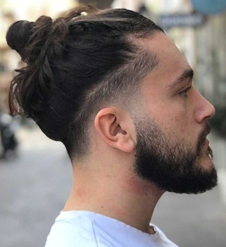 Mens Long Hair Undercut, Ponytail Hairstyles For Men, Long Hair Fade, Mens Ponytail Hairstyles, Man Bun Haircut, Man Bun Undercut, Men Haircut Undercut, Man Bun Styles, Man Ponytail