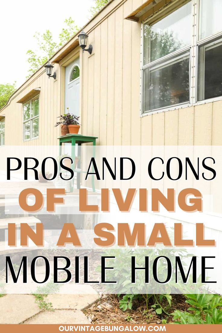 exterior view of newly remodeled mobile home text reads - pros and cons of living in a small mobile home Living In A Mobile Home, Decorating A Trailer Home Single Wide, Small Mobile Home Decorating, Trailer Living Room Ideas Single Wide, Decorating A Mobile Home, Single Wide Mobile Home Decorating, Buying A Mobile Home, Buying A Manufactured Home, Vintage Bungalow