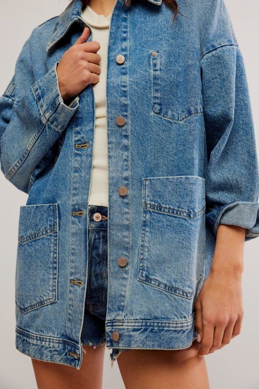 This Avery Denim Jacket in classic blue is the perfect addition to your wardrobe. Made with high quality denim, this longer jacket is both stylish and practical with its multiple pockets. Upgrade your fashion game with this versatile jean jacket. Trendy Medium Wash Denim Top With Pockets, Denim Blue Utility Jacket With Pockets For Fall, Fall Light Wash Recycled Denim Outerwear, Blue Jeans With Buttoned Pockets For Fall, Fall Recycled Denim Light Wash Outerwear, Trendy Everyday Denim Jacket With Pockets, Trendy Everyday Denim Jacket, Washed Blue Denim Jacket With Patch Pockets For Fall, Fall Medium Wash Recycled Denim Jacket